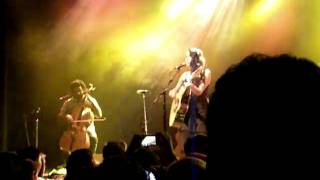 kina grannis @ el rey: strong enough