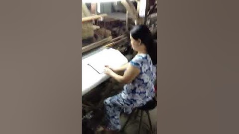 Amazing punch card programmable loom! :)