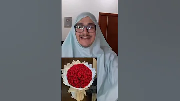 أمي لما تختار هديه لحماتها كوميديا مضحكة ضحكة من لقلب كوميديا 