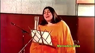 &quot;María va&quot; Mercedes Sosa y Antonio Tarragó Ros, del film &quot;Como un pájaro libre&quot;, año 1983