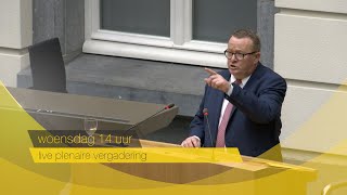 De Koepelzaal Live Stop Met Ons Gratuit Te Verwijten Dat Wij Racisten Zijn - Stefaan Sintobin