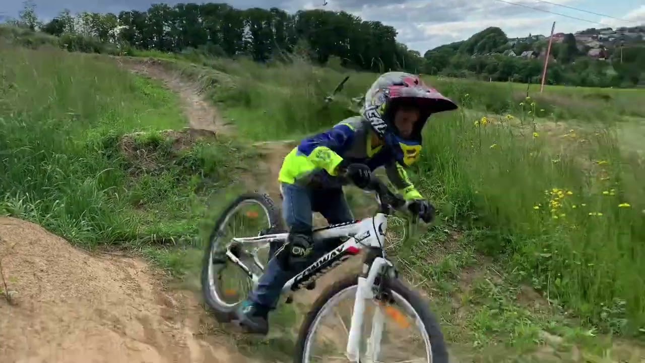 Bike Park Großerlach Jump - Luc Darrel