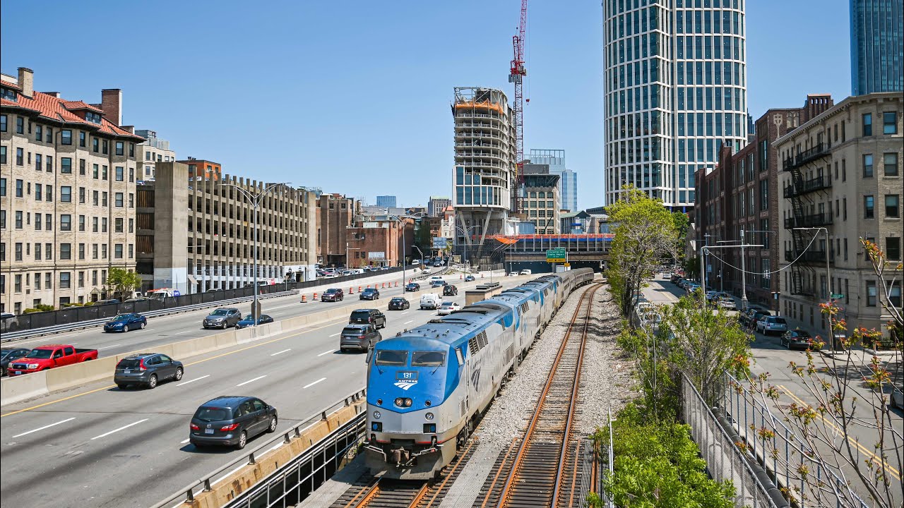 Amtrak Lake Shore Limited Cruises Through Downtown Boston