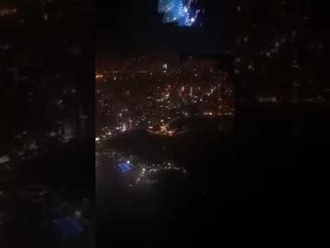 ومشينا يا حبيبي بحلم انا بلقاه