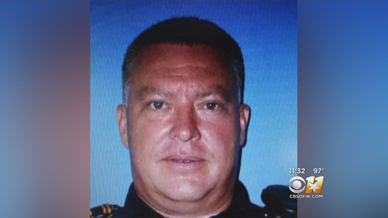 Dallas Officer Dies After Being Struck By Suspected Drunk Driver - YouTube