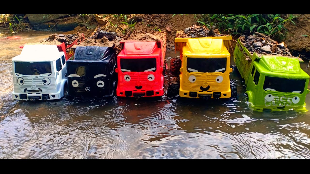 Menemukan Mainan Anak Anak DiTruk Tayo Ada Ultramen, Power Ranger ...