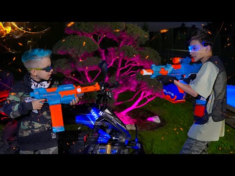 Как Достать ПАПУ! СЛЕДИМ за КЛОУНОМ 24 Часа! Nerf War vs Clown