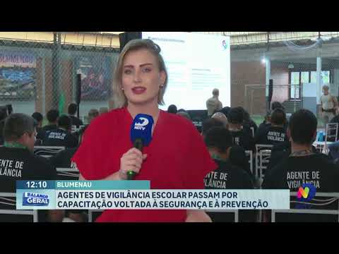Blumenau: agentes de vigilância escolar passam por capacitação voltada à segurança e prevenção.