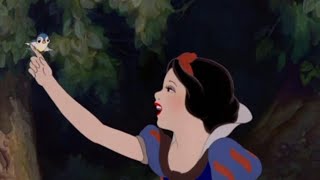 Snow White Moments