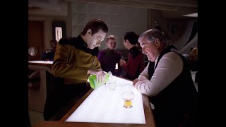Star Trek TNG - Data "It is... Hm... IT IS GREEN!"
