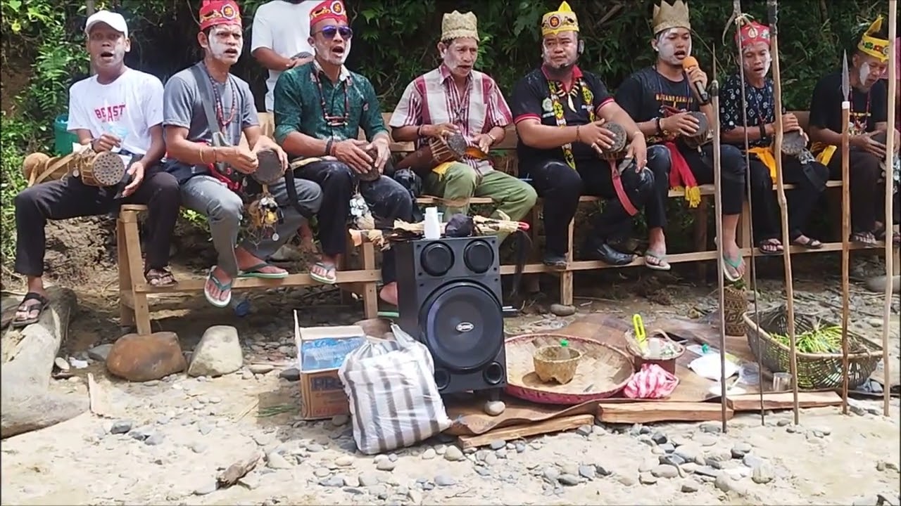 Balian Kangkahem Tiwah Desa Tbg. Manyoi