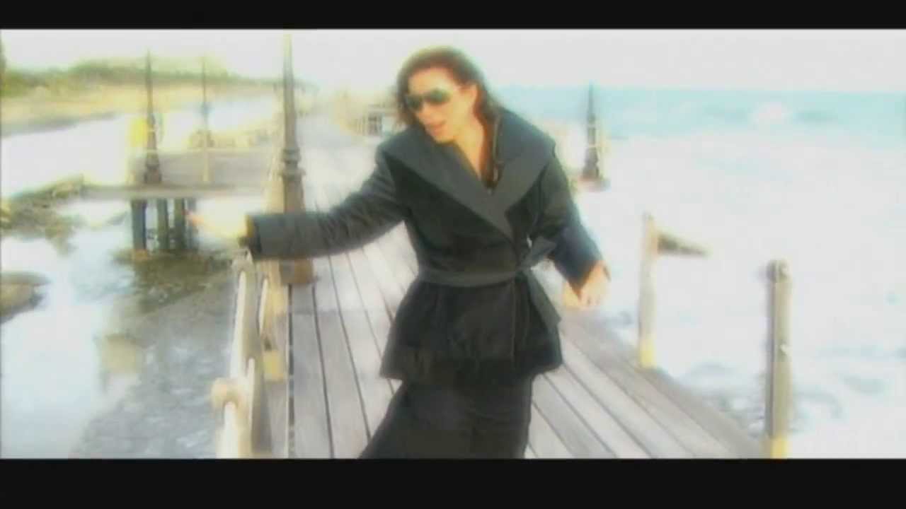 Tonton Angela Dimitriou - Ti na tin kano tin agapi sou (Official Clip) + Lyrics di YouTube Tonton Angela Dimitriou - Ti na tin kano tin agapi sou (Official Clip) + Lyrics di YouTube