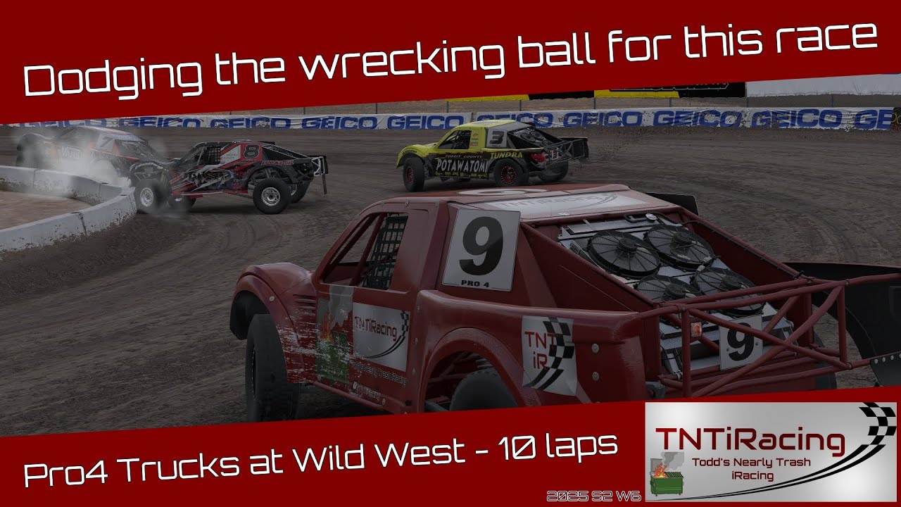 iRacing - Pro4 Trucks at Wild West - Top split racing with a wrecking ...