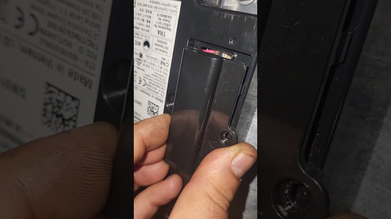 Range Rover Evoque SOS telematic backup battery location