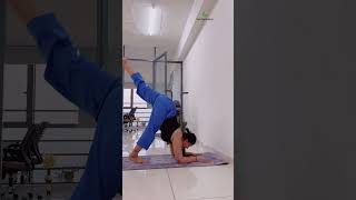 Elbow stand - back bending #yogawithurmipandya #yoga #urmiyogaacademy #shorts #short #yogaurmi #yt