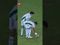 يا يعطوها كي يشموا ريحتنا حنا مقودين برا على حومتنا يا يعطوها كي يشموا ريحتنا حنا مقودين برا على حومتنا