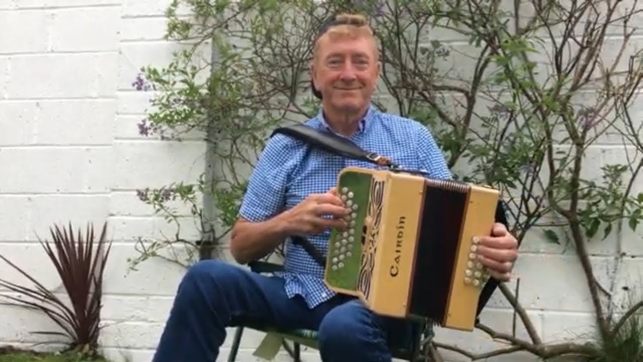 Hughie Travers‘ Jig - Irish traditional jig on button accordion