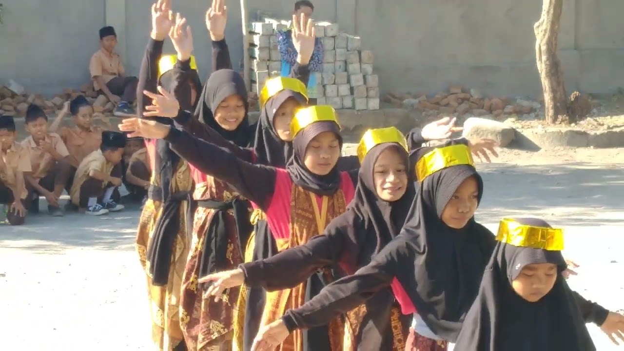 Tari Kreasi SD Negeri 1 Sepit Desa Sepit Kecamatan Keruak