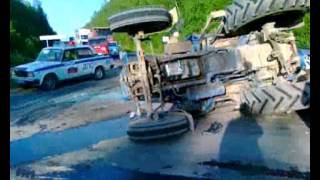 дтп перевёрнутый трактор дтп перевёрнутый трактор