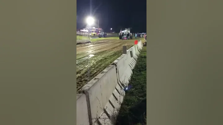 Teacher's Pet Lynchburg, Ohio 2017 Tractor Pull Ga...