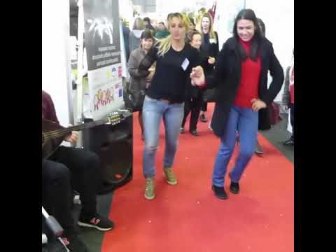 Cretan traditional dancing