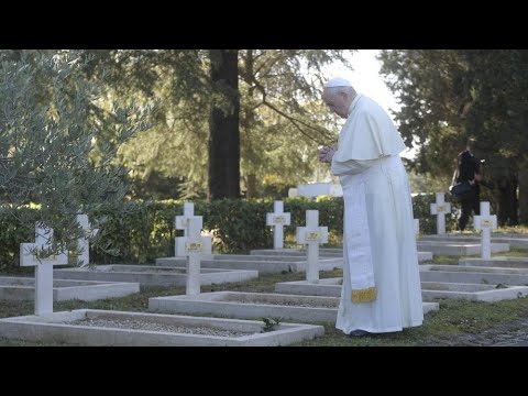 Popiežius aukojo Mišias prancūzų karių kapinėse