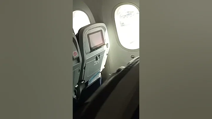 Inside a TUI Boeing 787 Dreamliner at Birmingham Airport 🇬🇧✈️ #shorts #tui #boeing787dreamliner