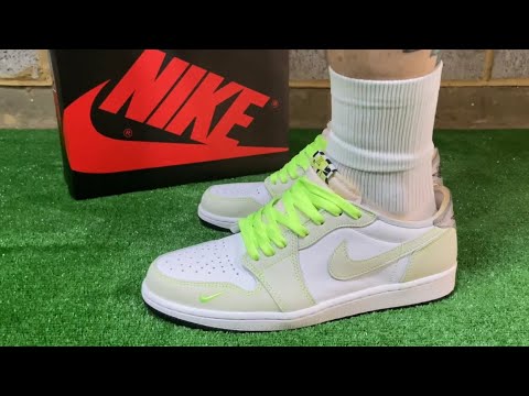 jordan 1 low ghost green on feet