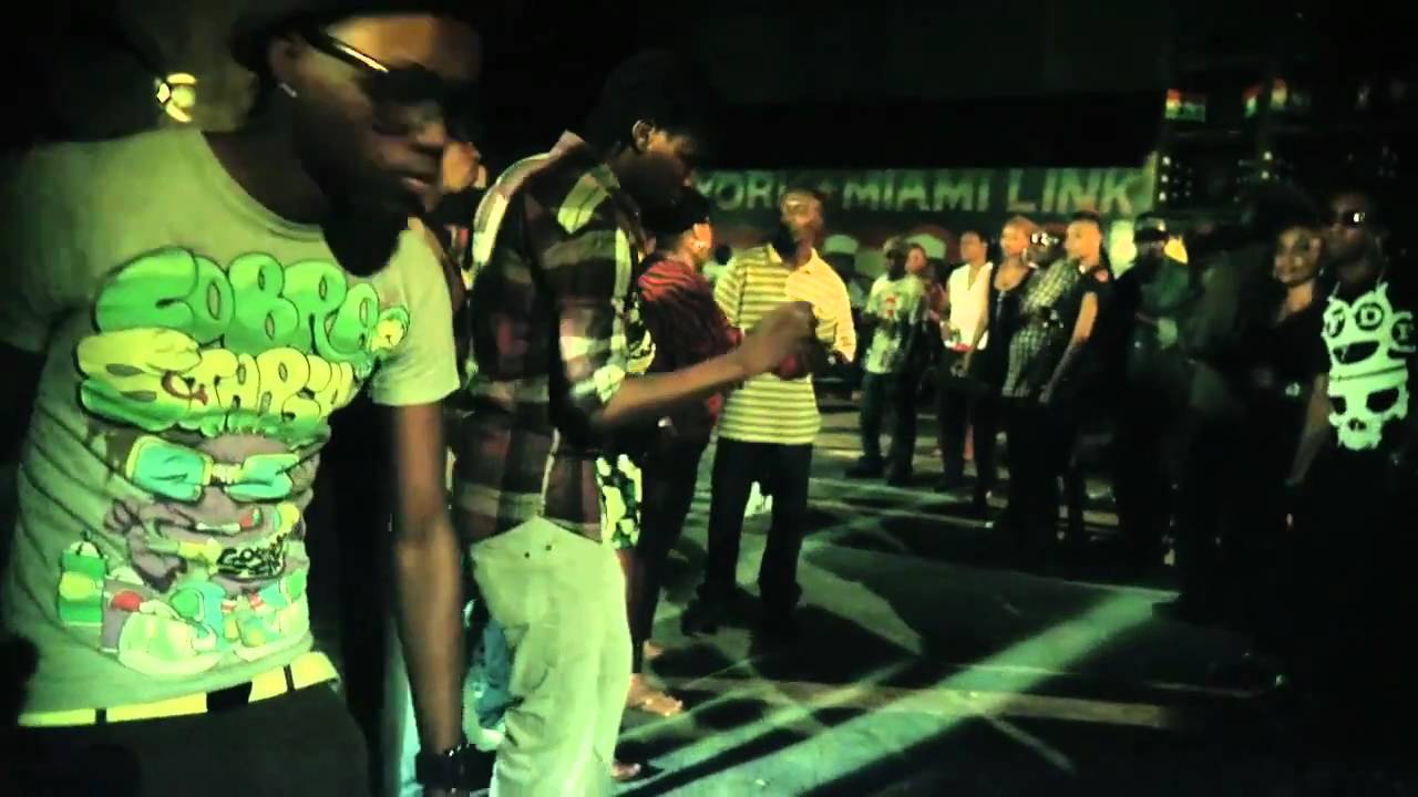 TARRUS RILEY - LIVING THE LIFE OF A GUN (OffiCial Video) HD - YouTube