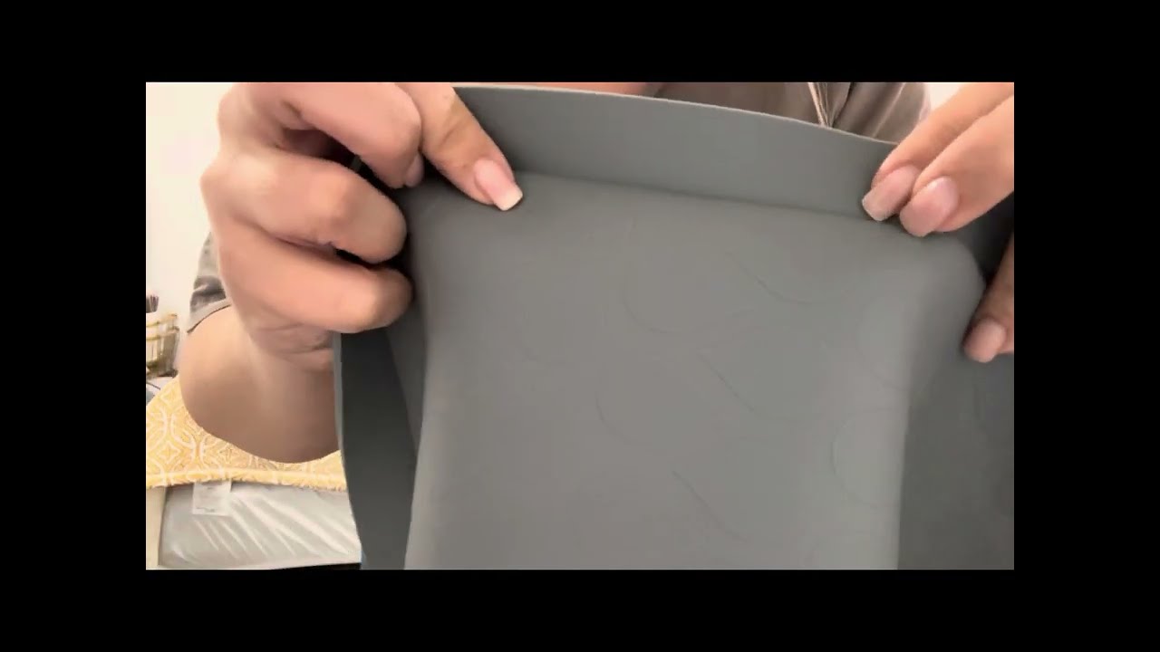 Large Cat Litter Mat 34x22 Inch Multi-Functional Silicone Pet Feeding Easy-Clean Litter Box Trapper