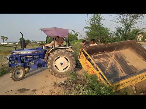 ट्रेक्टर और ताली एक साथ पलटे नहर में / ट्रेक्टर vs toali / बहुत मस्कत के बाद निकली ट्रैक्टर 