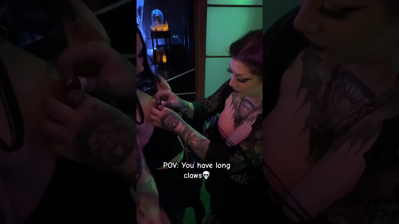 Some things are easier than other with these things😅🖤 @Blairvira #longnails #gothgirls