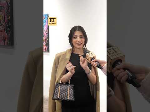هل اختارت نارين بيوتي فستان زفافها من تصاميم رامي قاضي