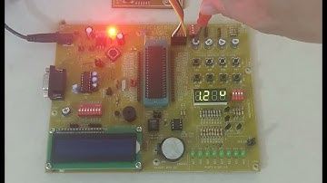 PIC16F877A ADC 5V DVM LCD