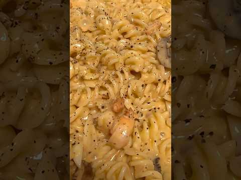 LOBSTER BISQUE PASTA From Trader Joe's 미국에서 랍스터 비스크 파스타 해먹기 #cooking #lobster #pasta #파스타 #파스타만들기