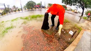 Remove Trash Clogged Culvert Drain Rain Water On Road After Heavy Rain by Clean  Daily12M 4,058 views 3 weeks ago 9 minutes, 39 seconds