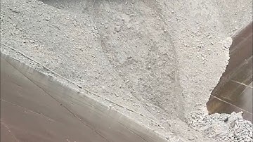 Barge unloading 4100 tons of white sand - Relaxing video, relaxing sound