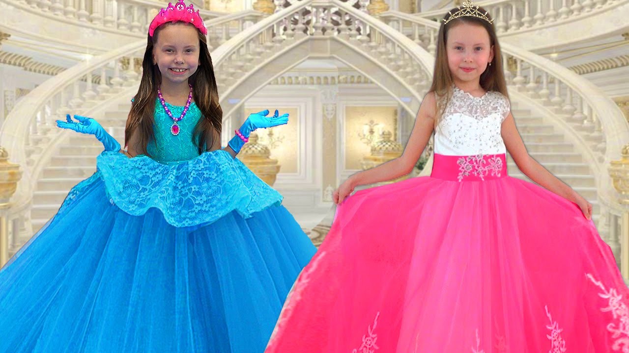 Sofia spielt Prinzessin \u0026 mit Puppen, Make-up für kleine Prinzessinnen