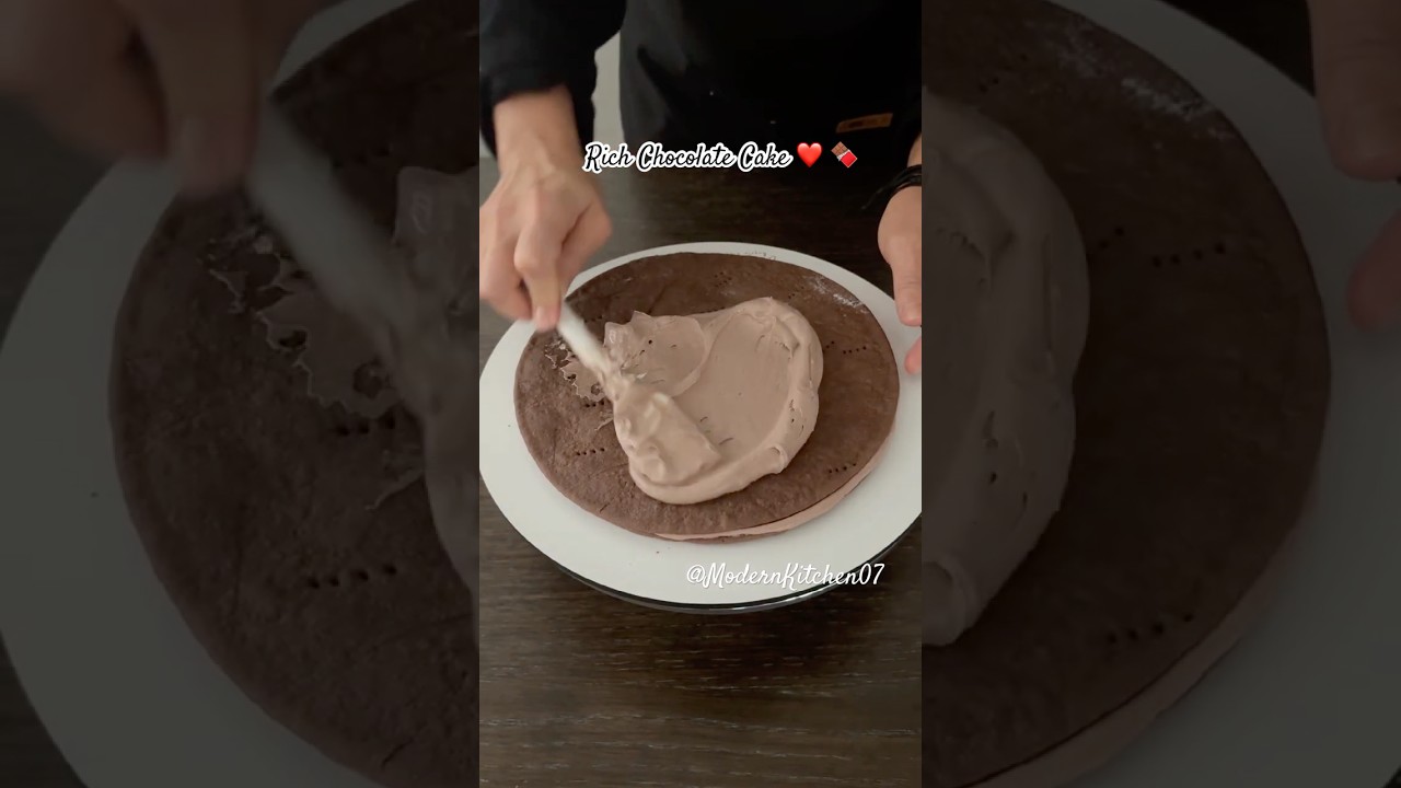 Rich chocolate cake 🍫 