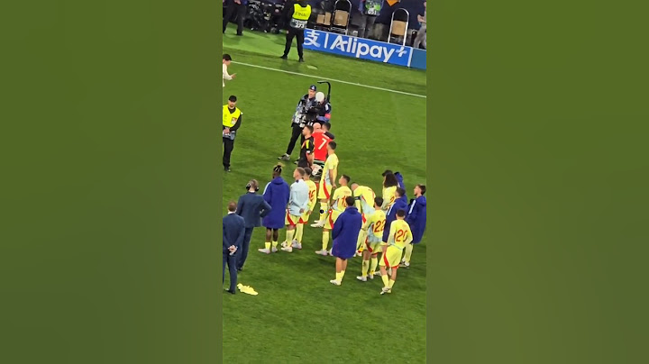 Ronaldo went over to hug and console de la Fuente & Morata ❤️🐐