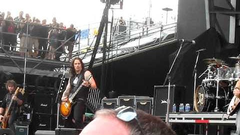 Alter Bridge at Rock On The Range 2011