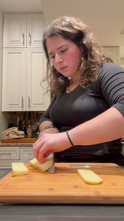 NYC Culinary Student - Knife Skills Practical Exam 1 (Med. Dice) 🥔