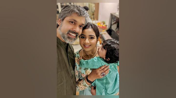 sreya ghoshal with family diwali special beautiful moment💞💞💞 #sreyaghoshal #sreyaghoshalsong #shorts