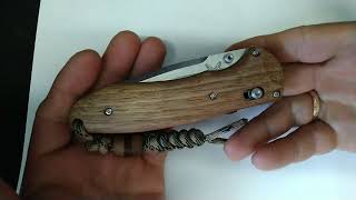 Накладки на нож BM 590 из древесины грецкого ореха