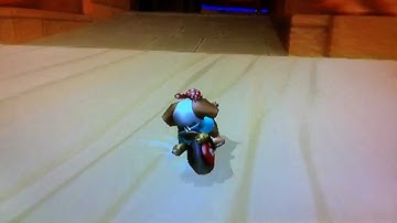 [MKWii] Out of bounds glitch on DDR