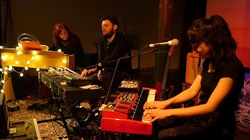 ► SHIELD PATTERNS - live - CEEAC - Carve the dirt .feat Christine OTT