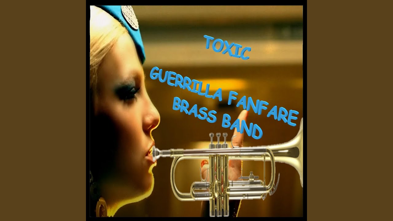 YouTube에서 Toxic 보기 YouTube에서 Toxic 보기