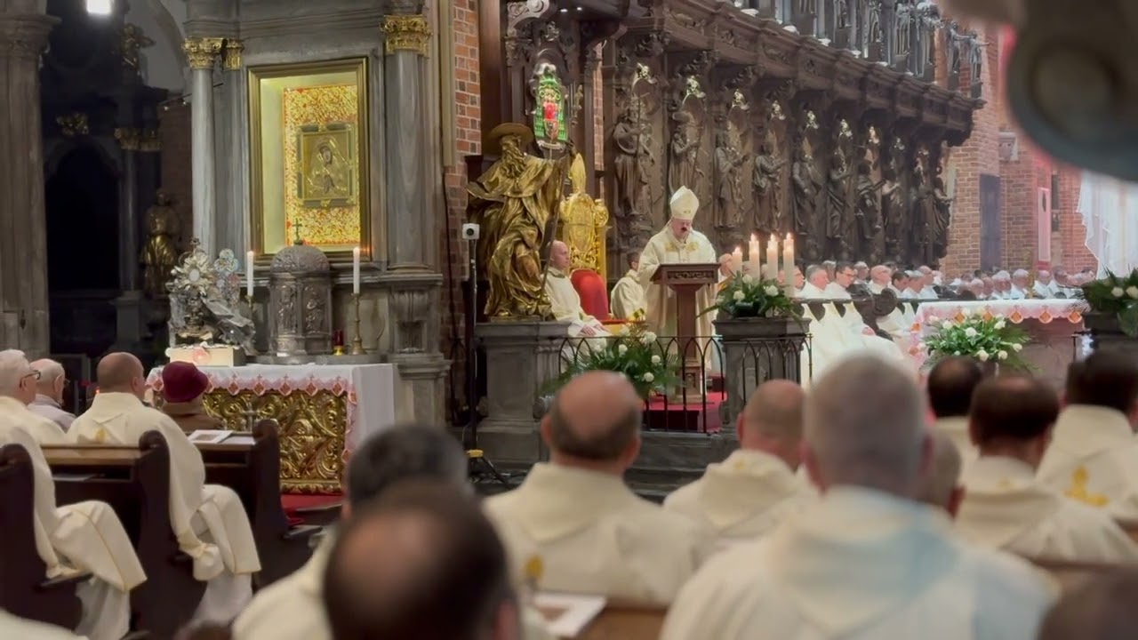 Msza Krzyżma Świętego w katedrze wrocławskiej