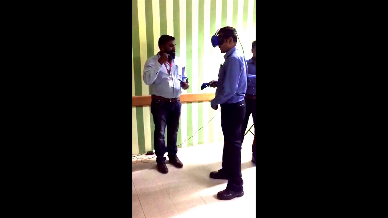 Virtual Reality Demo Onsite Experience for Industrial Training using VR