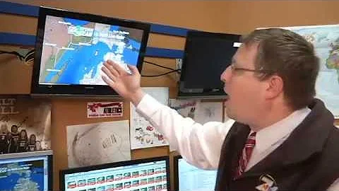 Thunderstorms create seiche on Lake Michigan